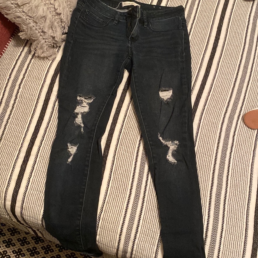 bullhead distressed skinny jean